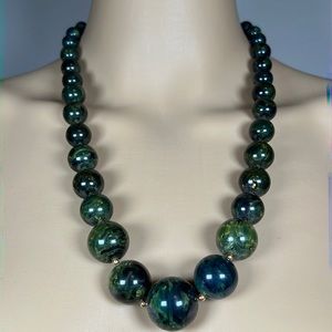Vintage necklace dark greenish beads.